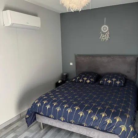 De Baluffe - 3 Bedrooms, Pool, Parking Villa